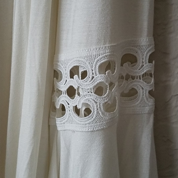 Top - Picture 2 of 3